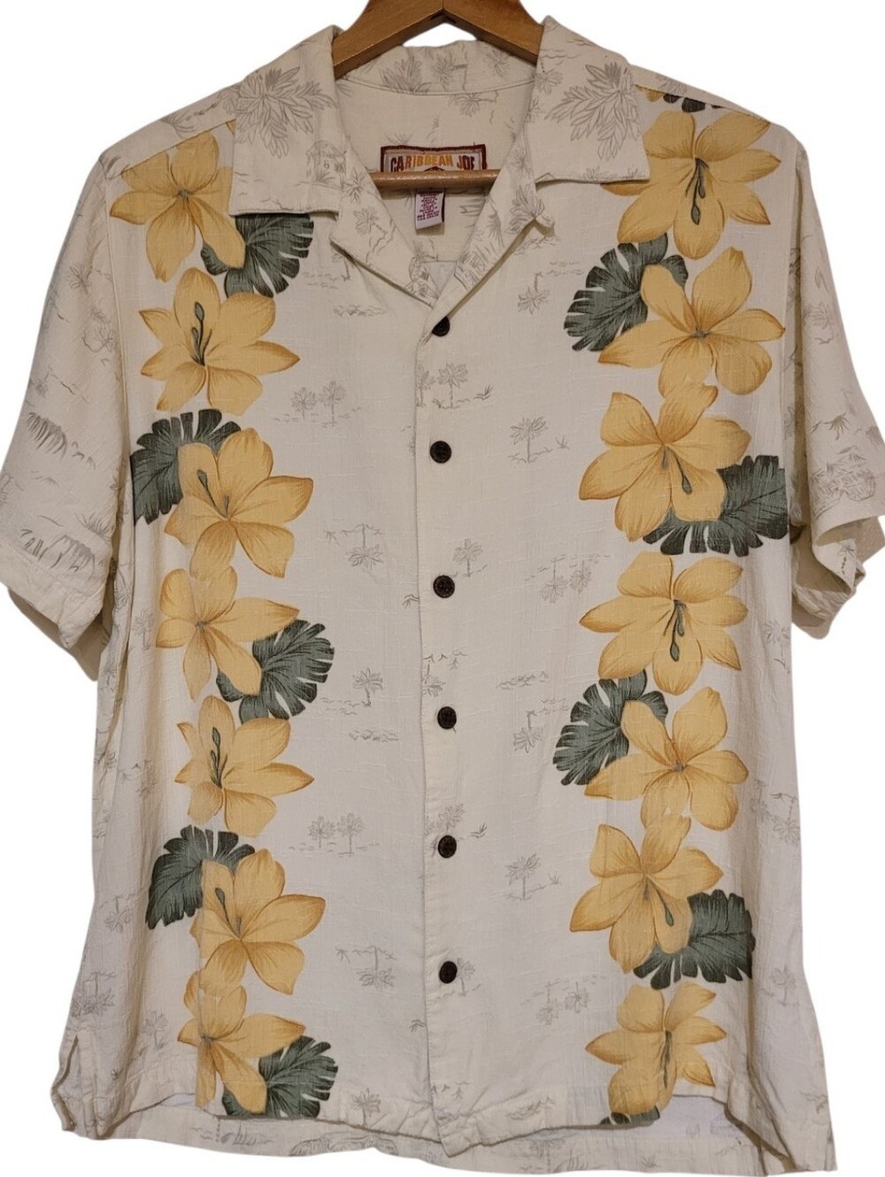 Caribbean Joe Hawaiian Button Front Shirt Ivory Green Florals Rayon Mens Small